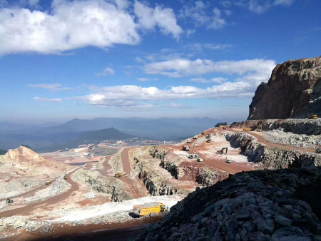 Внедорожный самосвал TL885M