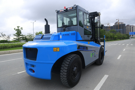 Вилочный погрузчик HNF135S Hyundai