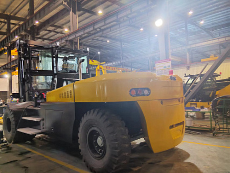 Вилочный погрузчик HNF350 Hyundai