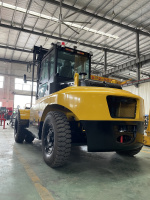 Вилочный погрузчик HNF140S Hyundai
