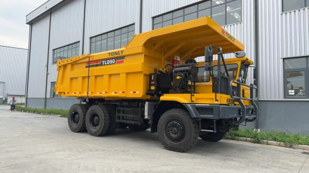 Внедорожный самосвал TLD90