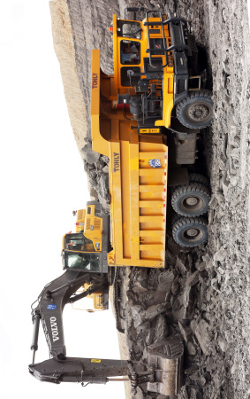 Внедорожный самосвал TLD93B