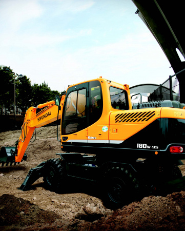 Колесный экскаватор Hyundai R180W-9S